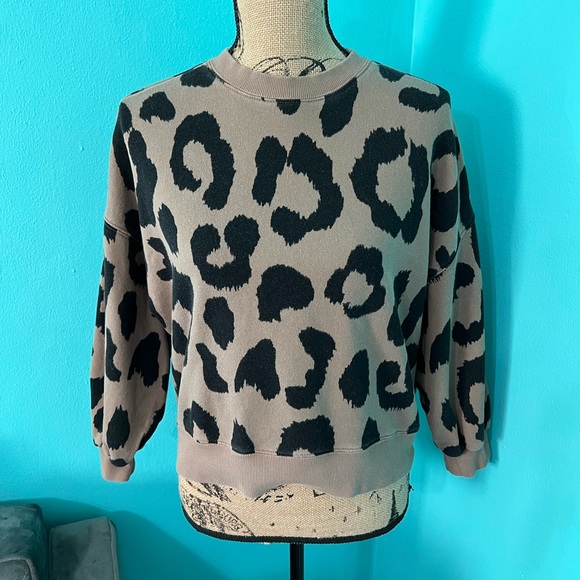 pistola Tops - Pistols Cropped Animal Print Ling Sleeve Sweatshirt